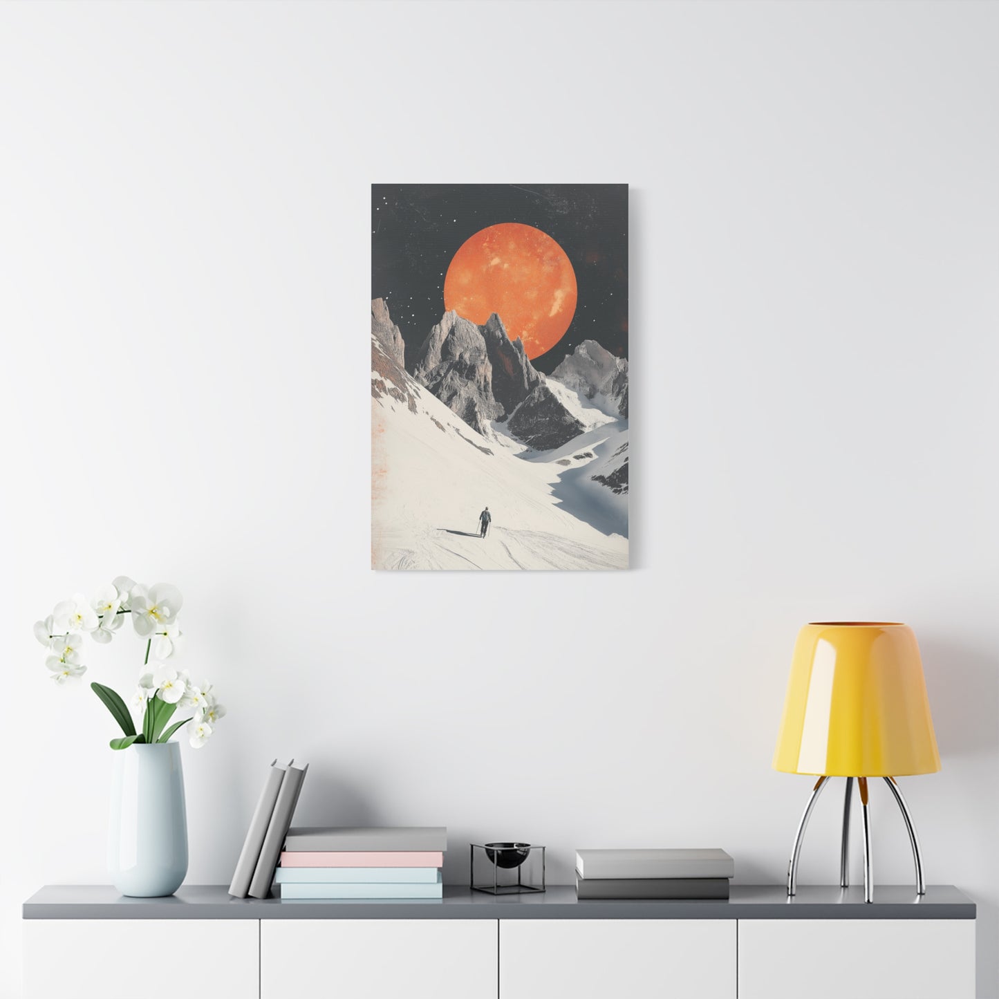 Voyage Lunaire aux Sommets Enneigés