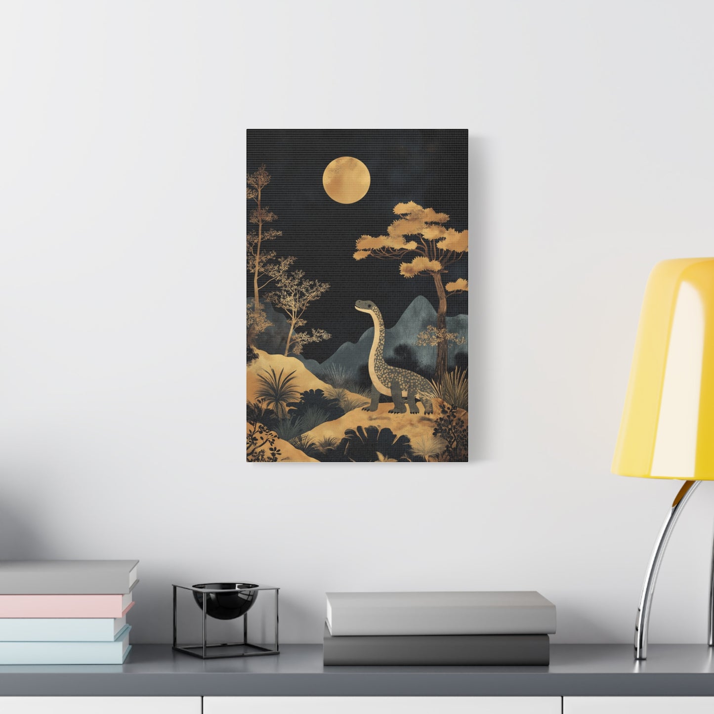 Dinosaure Rêveur Sous Lune Dorée
