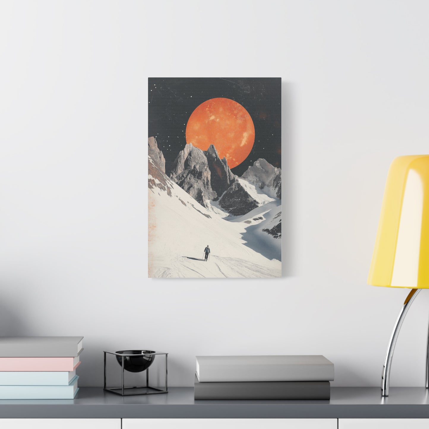Voyage Lunaire aux Sommets Enneigés
