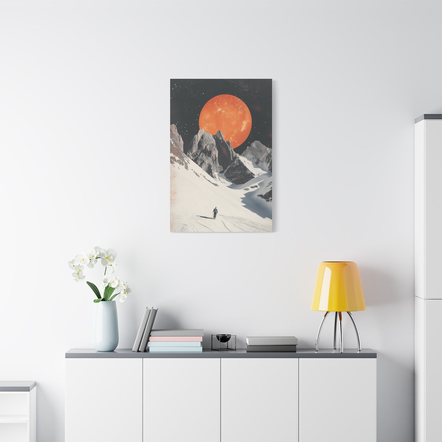 Voyage Lunaire aux Sommets Enneigés