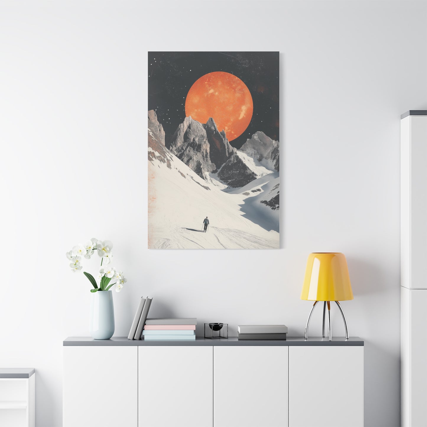 Voyage Lunaire aux Sommets Enneigés