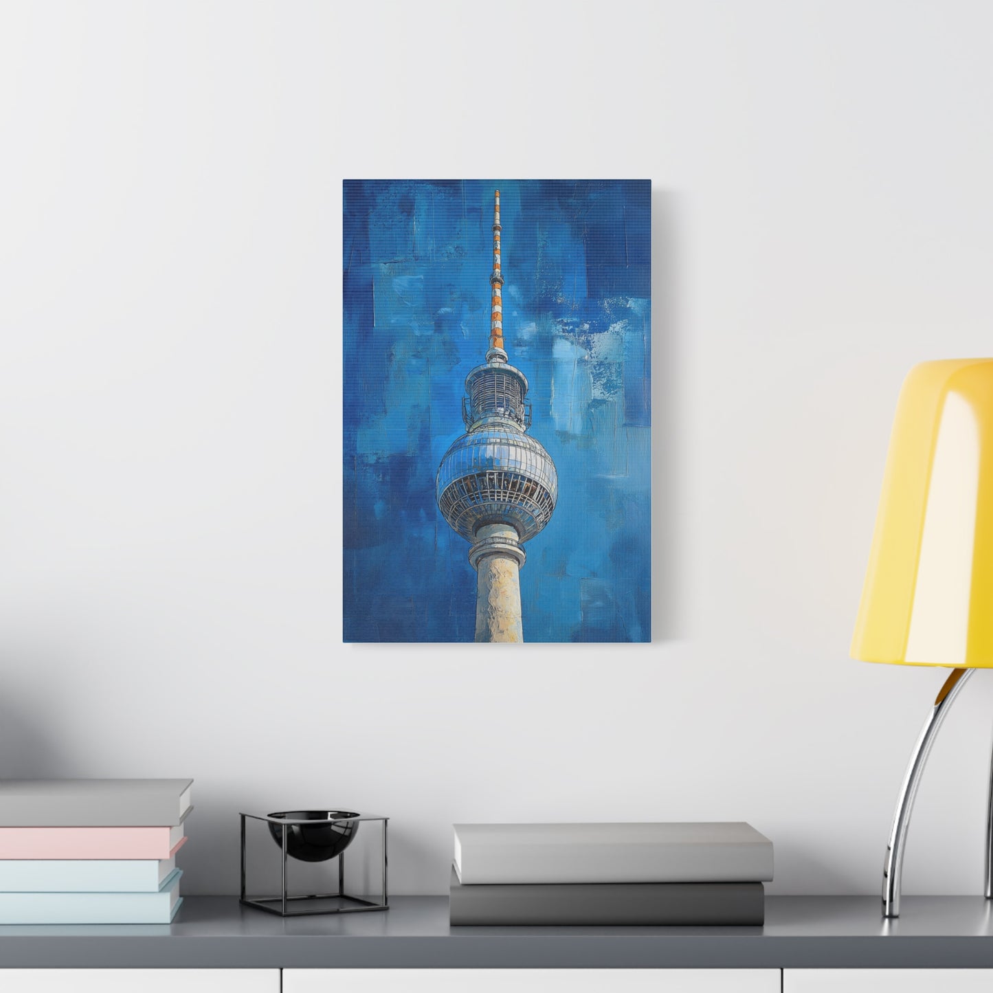 Fernsehturm de Berlin : Tour et Ciel Bleu