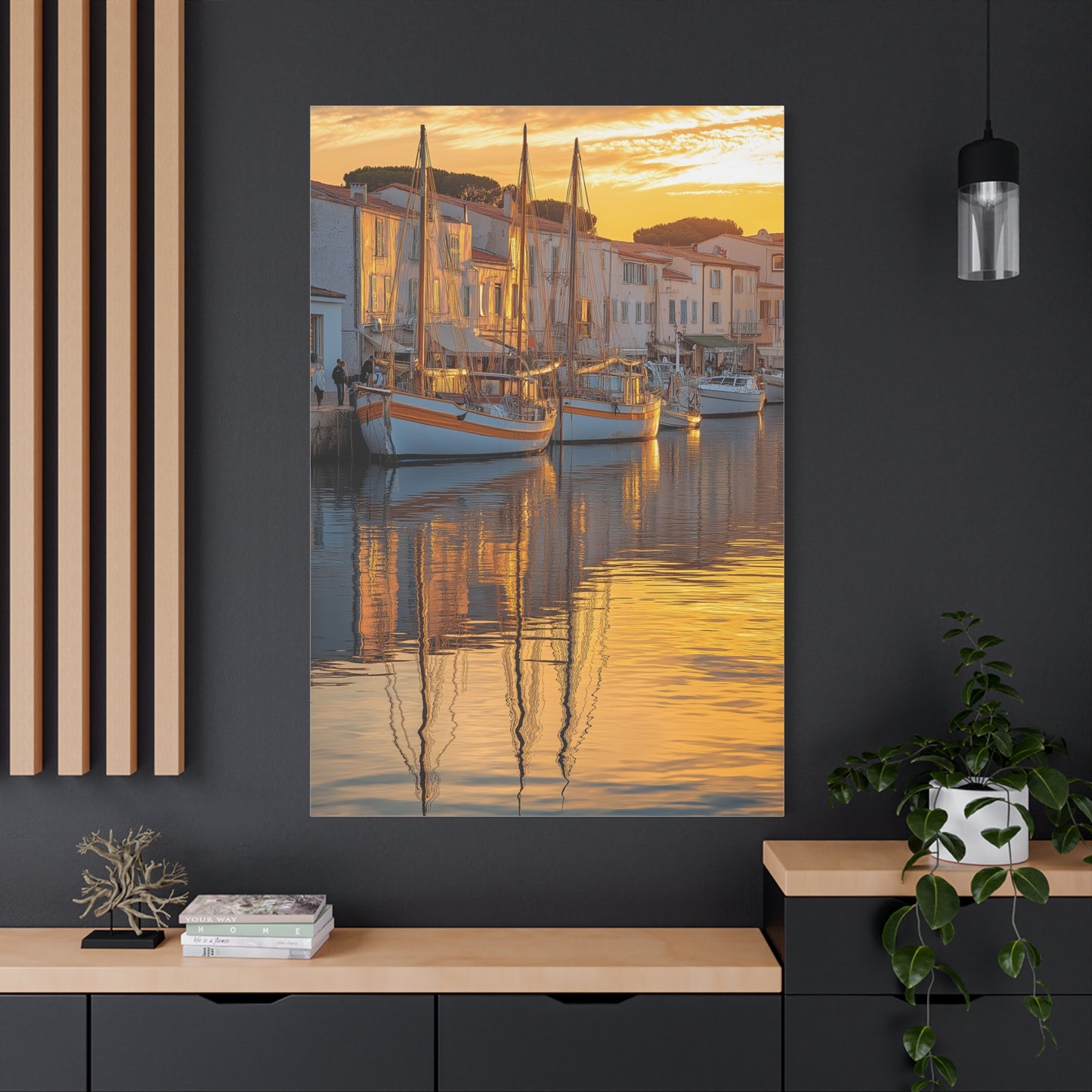 Éclat Doré au Port Méditerranéen